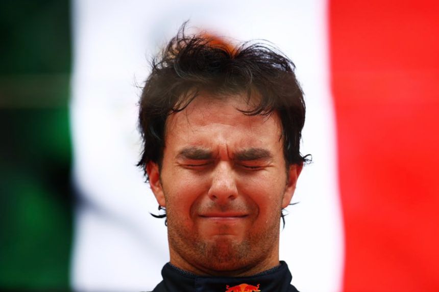 Sergio Perez stays with Red Bull until 2024 image