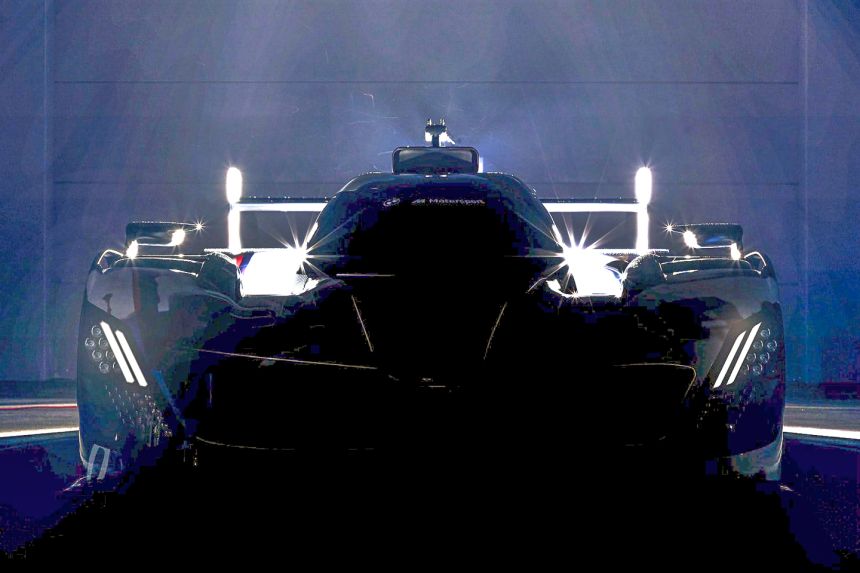 BMW M's Le Mans race car is instantly recognizable image