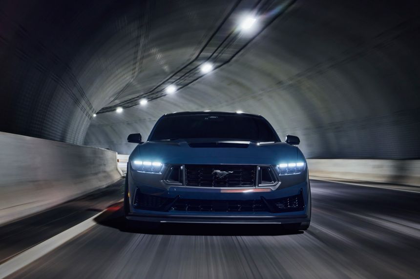 2024 Ford Mustang Dark Horse is one sinister-looking track car image
