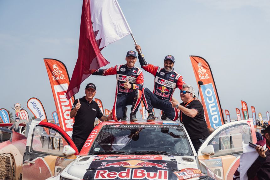 Toyota claims 2nd straight Dakar rally victory with Hilux image