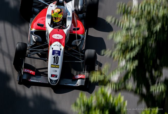 Mick Schumacher joins 2019 Ferrari Driver Academy lineup image
