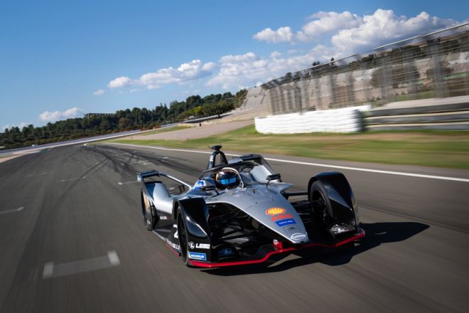 Nissan revs up for 2019 motorsport season image