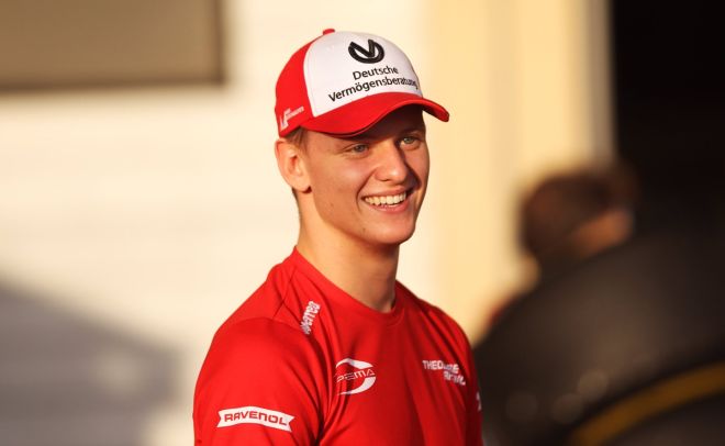 Mick Schumacher to drive dad