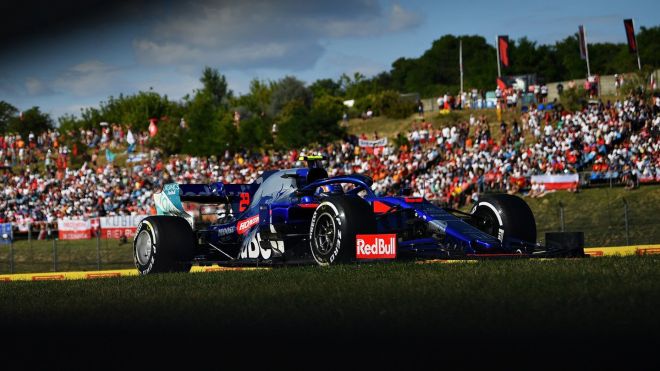 Thai Alex Albon gets promoted to Red Bull F1 drive image