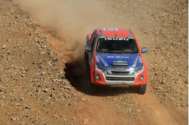 Bone-stock Isuzu D-Max takes class win in 6,000 km race image