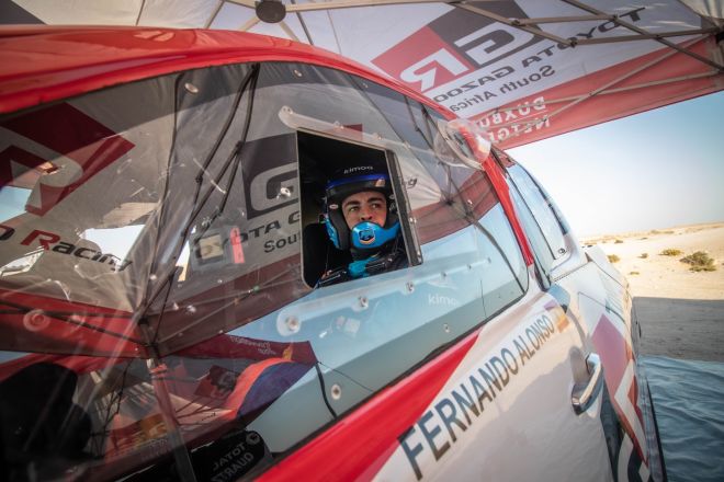 Toyota is preparing Fernando Alonso for the 2020 Dakar Rally image