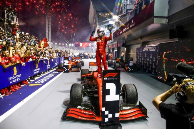 Sebastian Vettel ends winless streak in 2019 Singapore GP image