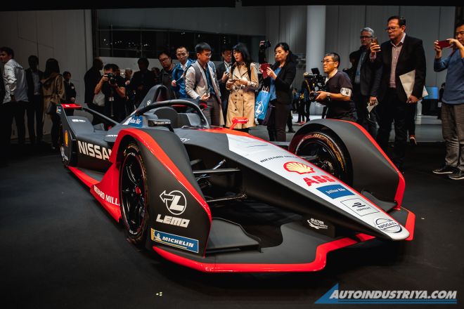 Nissan&rsquo;s Formula E car now has a kimono-inspired livery image