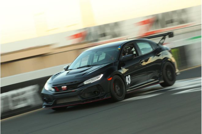 You need a racing license to drive this Php 4.5M Civic Type R race car image