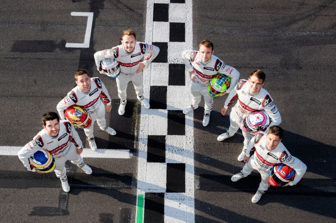 Audi DTM drivers are starting a virtual racing series image