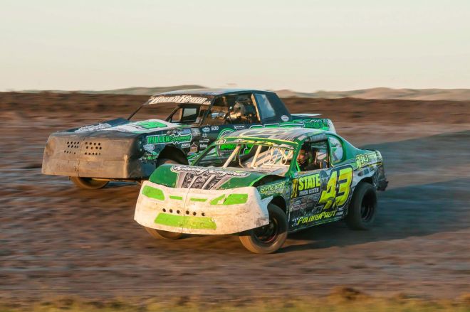 Two race tracks in the US just held a race with no spectators image