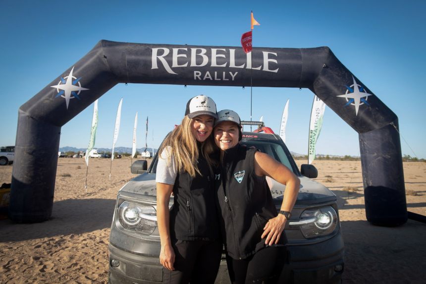 A bone-stock Ford Bronco Sport just won a 1,931-km desert rally image