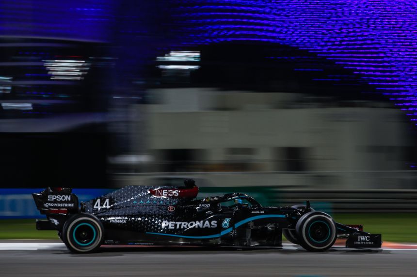 Confirmed: Lewis Hamilton will drive for Mercedes-AMG in 2021 image