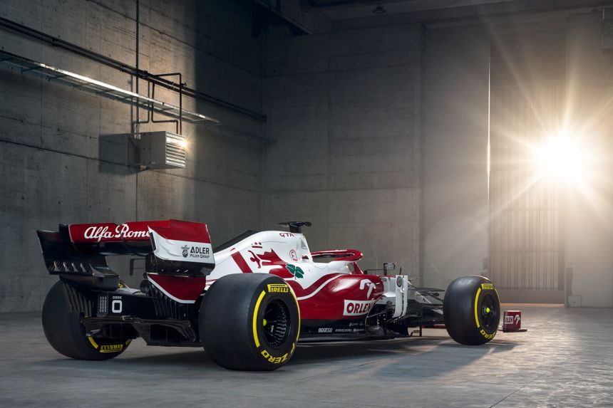 Like AlphaTauri, Alfa Romeo flips colors for 2021 C41 race car image