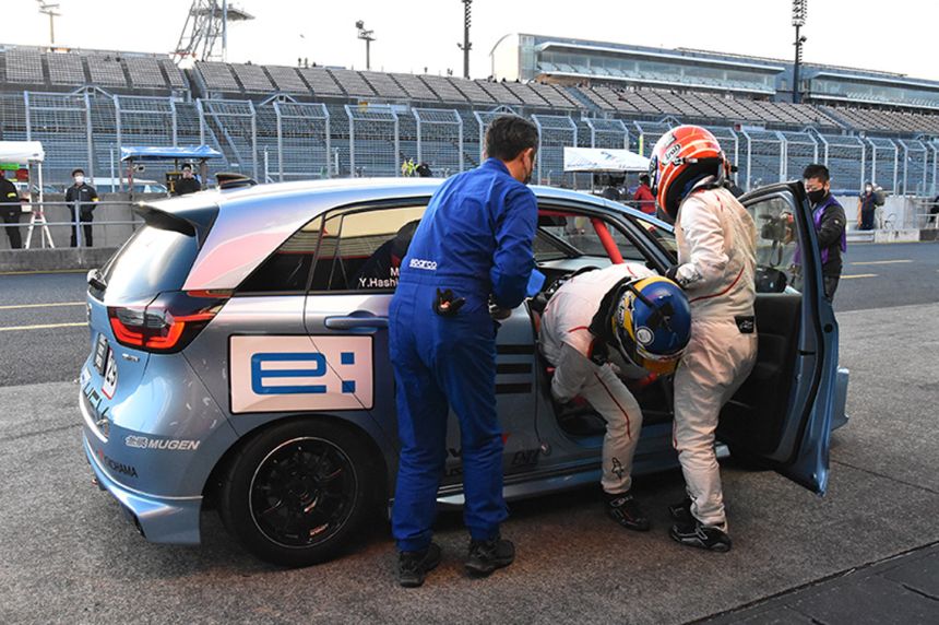 Eco-racer: Honda Fit e:HEV takes on endurance racing image