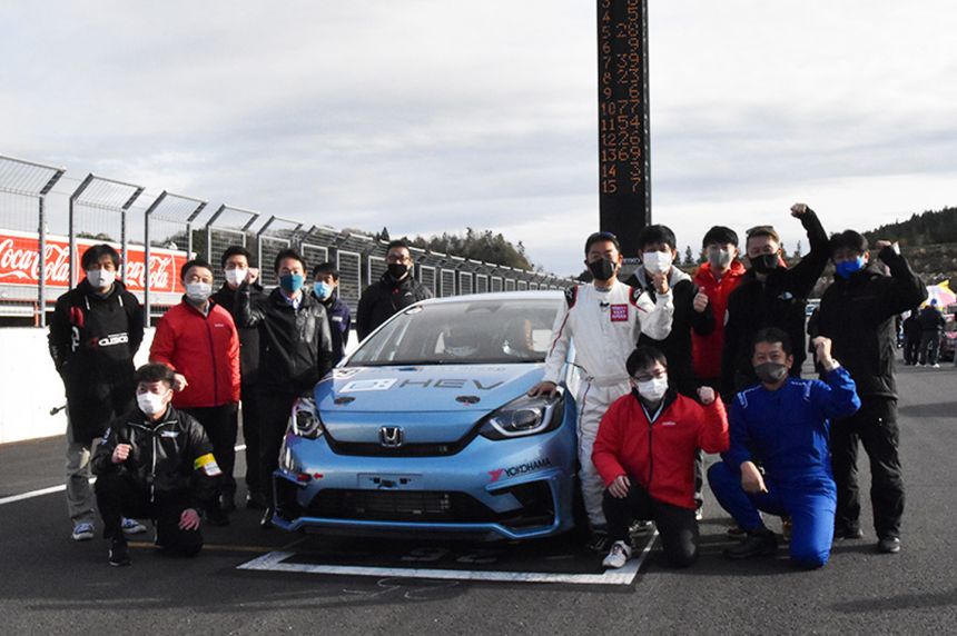 Eco-racer: Honda Fit e:HEV takes on endurance racing image