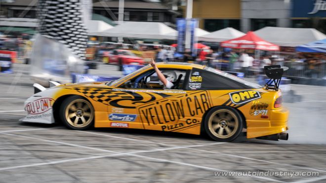 Choachuy destroys competition in 2009 Lateral Drift opener image