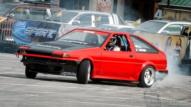 Choachuy destroys competition in 2009 Lateral Drift opener image