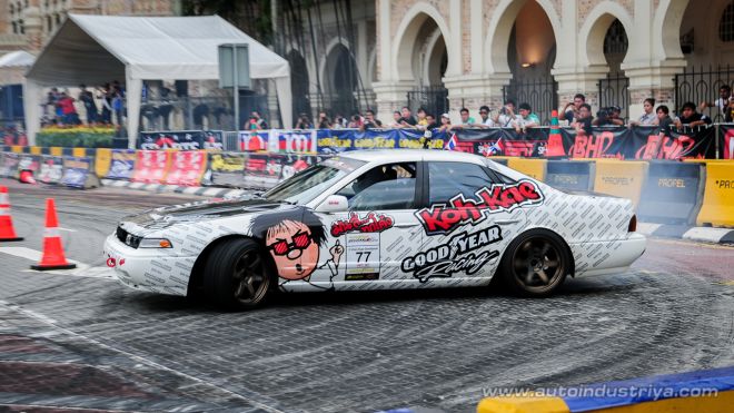 Templeman tops 2010 Formula Drift Final Qualifier image