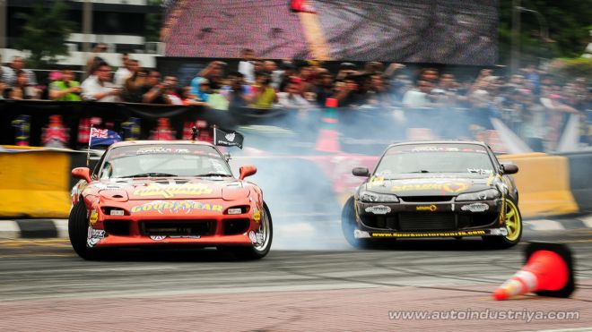 Daigo Saito claims victory in 2010 Formula Drift Asia final image