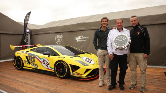 Lamborghini unveils the new 2013 Gallardo LP 570-4 Super Trofeo image