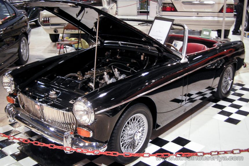 2004 Trans Sport Show image