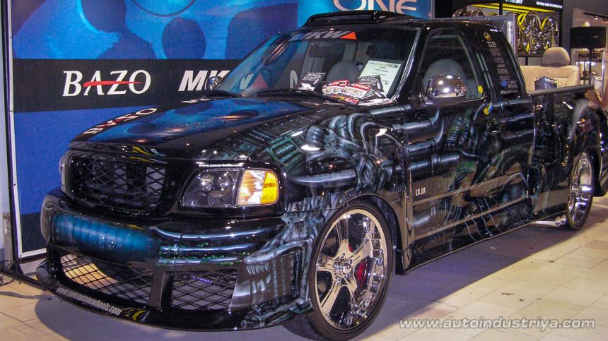 2004 Custom Car and Sport Truck Show image