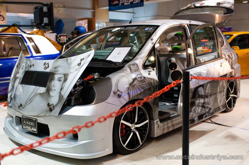 2006 Custom Car and Sport Truck Show image