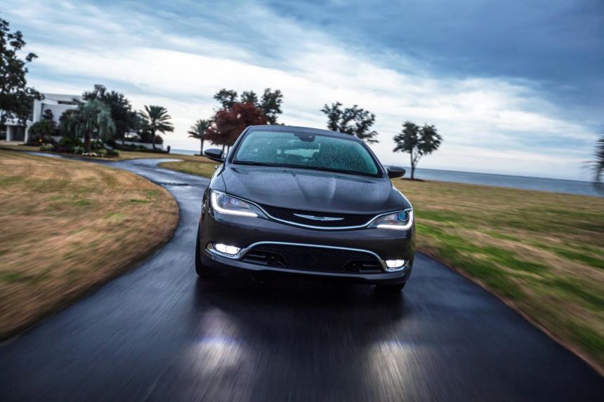 NAIAS 2014: Introducing the all-new 2015 Chrysler 200 Sedan image
