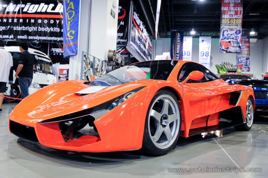 Old meets new at the 2014 Trans Sport Show image