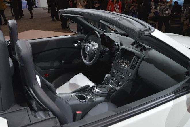 Chicago 2015: Nissan 370Z Nismo Roadster concept revealed  image