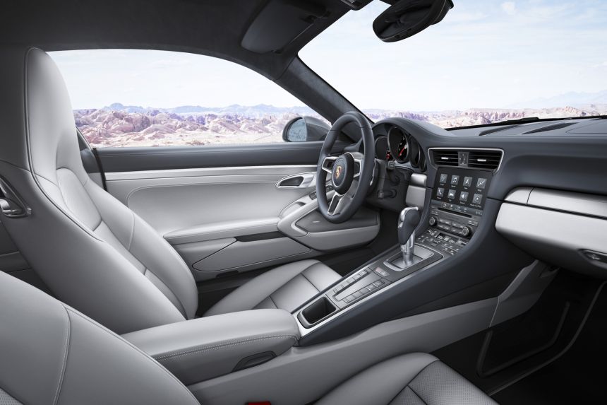 Frankfurt 2015 Preview: Porsche 911 detailed ahead of show image