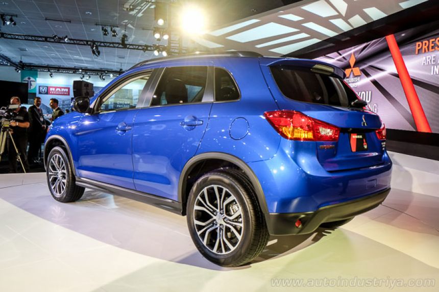 Los Angeles 2015: Dynamic shield faced Mitsubishi ASX debuts image