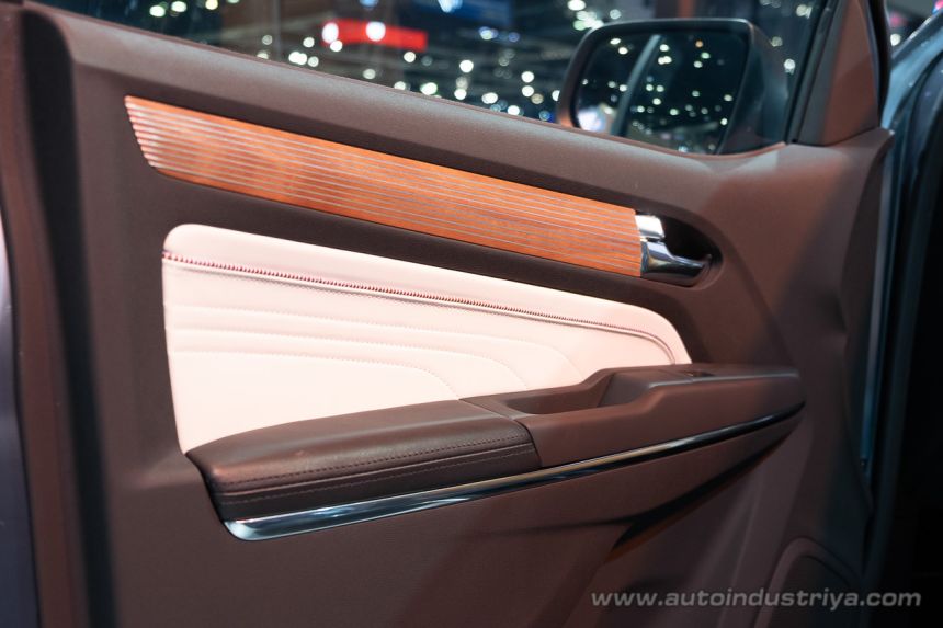 Bangkok 2016: Chevrolet reveals redesigned Trailblazer Premier image