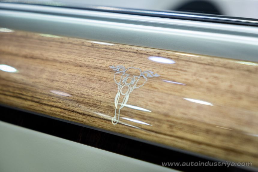 Bangkok 2016: Rolls-Royce Bespoke KoChaMongKol Ghost revealed image