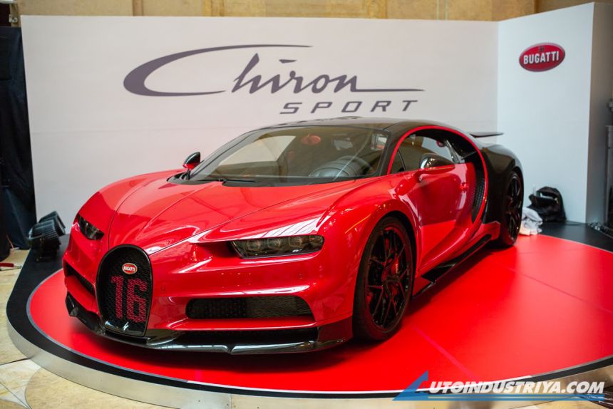 Timeless Beauty: The Cars of the Fullerton Concours D' Elegance in Singapore image