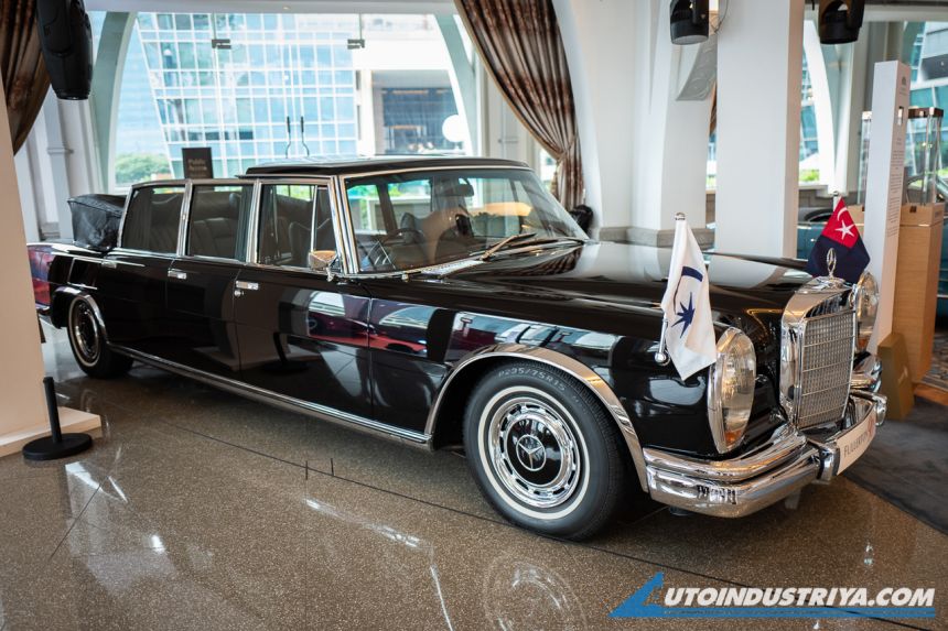 Timeless Beauty: The Cars of the Fullerton Concours D' Elegance in Singapore image