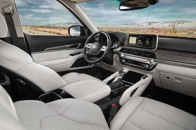 2019 Kia Telluride fires warning shots at Ford Explorer, Mazda CX-9 image