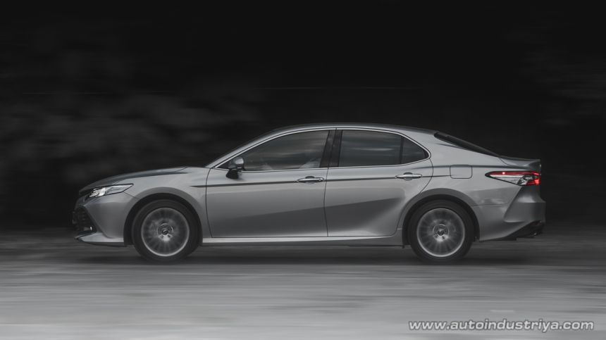 2019 Toyota Camry 2.5V image
