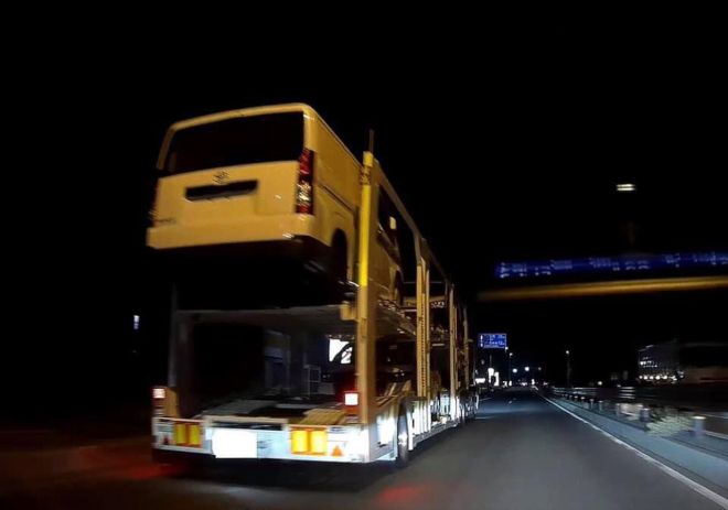 First undisguised photos of 2020 Toyota Hiace image