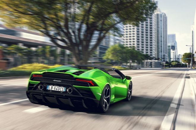 Drop-top Lamborghini Huracan Evo Spyder can still hit 325 km/h image