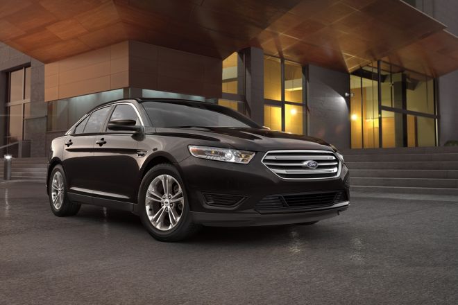 Last Ford Taurus rolls off the assembly line image