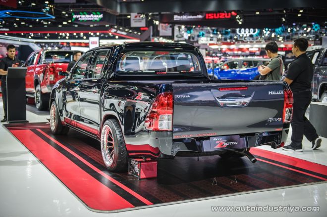 Toyota Hilux Revo Z Black Mamba image