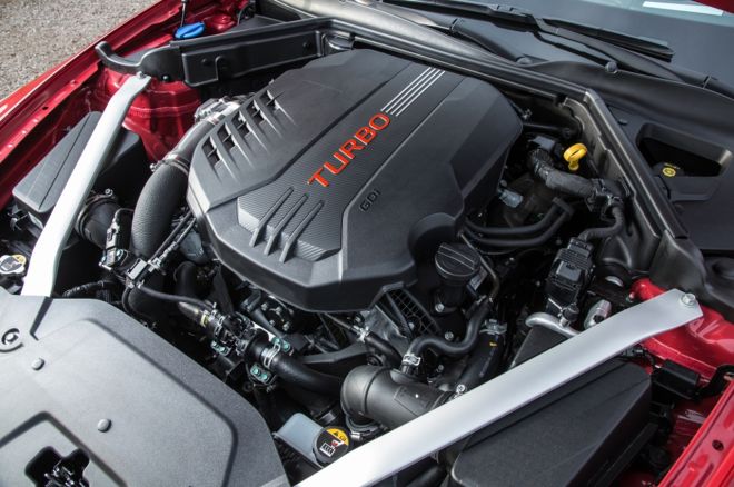 These are the specs of the Kia Stinger GT V6 twin turbo for PH image