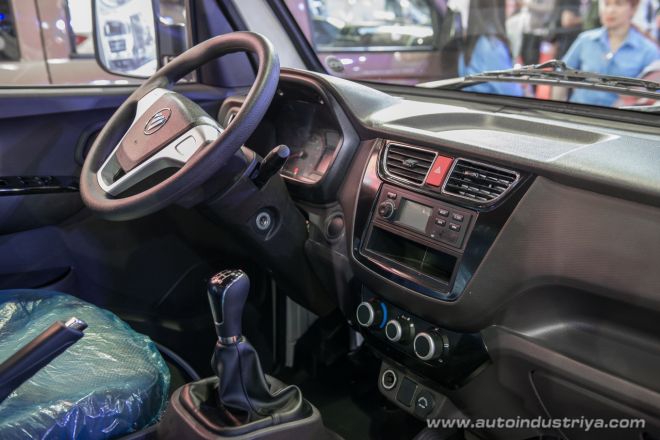 Carry your business in the Php 663K Foton Gratour TM image