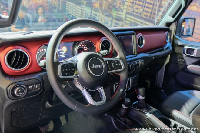 2019 Jeep Wrangler ready to conquer PH, starts at Php 3.990M image