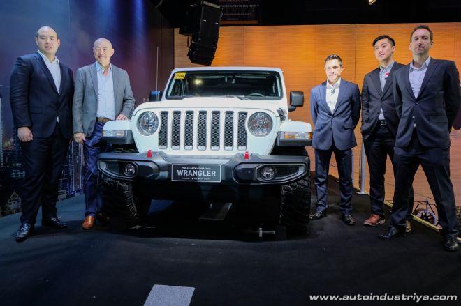 2019 Jeep Wrangler ready to conquer PH, starts at Php 3.990M image