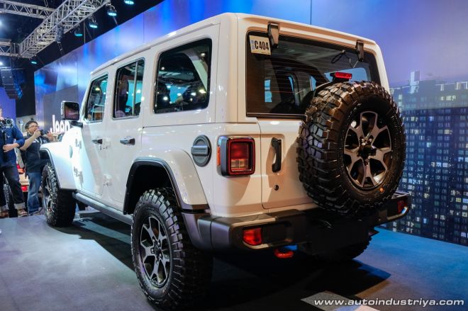 2019 Jeep Wrangler ready to conquer PH, starts at Php 3.990M image