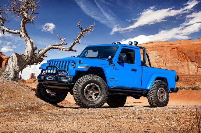 Jeep rocks seven pickup concepts for 2019 MOAB Easter Safari  image