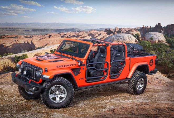 Jeep rocks seven pickup concepts for 2019 MOAB Easter Safari  image